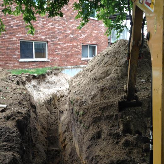 digging water service, plumbing trench, richmond hill plumbing,